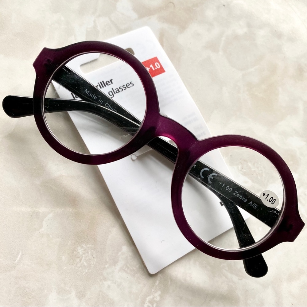 NWT Danish Deep Violet Readers